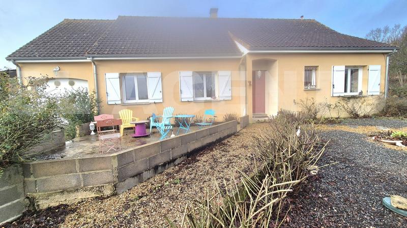 Maison traditionnelle - 99 m² - 6 pièces