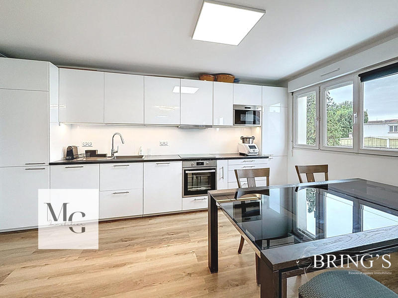 Appartement - 86 m² - 3 pièces