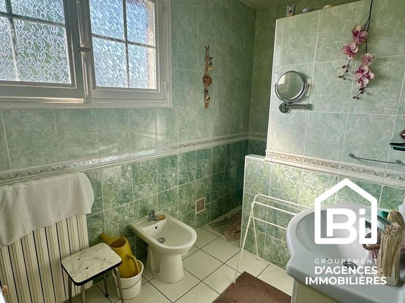 Maison - 137 m² - 7 pièces