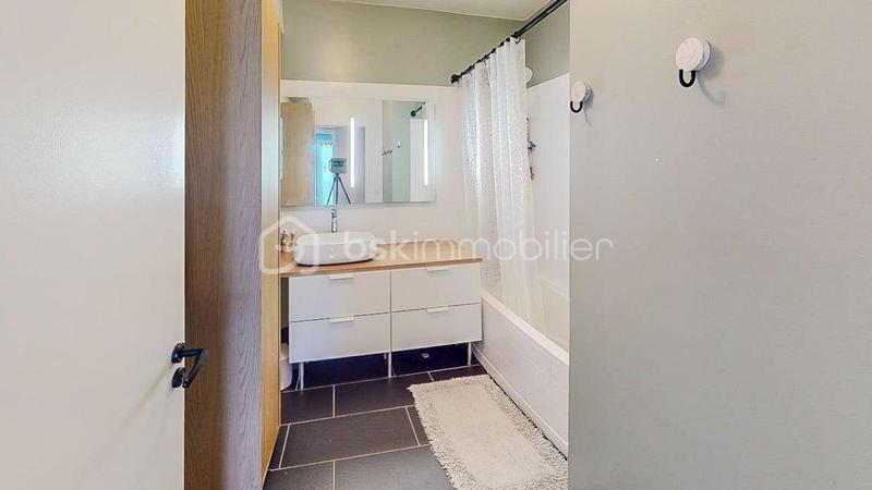 Appartement - 75 m² - 4 pièces