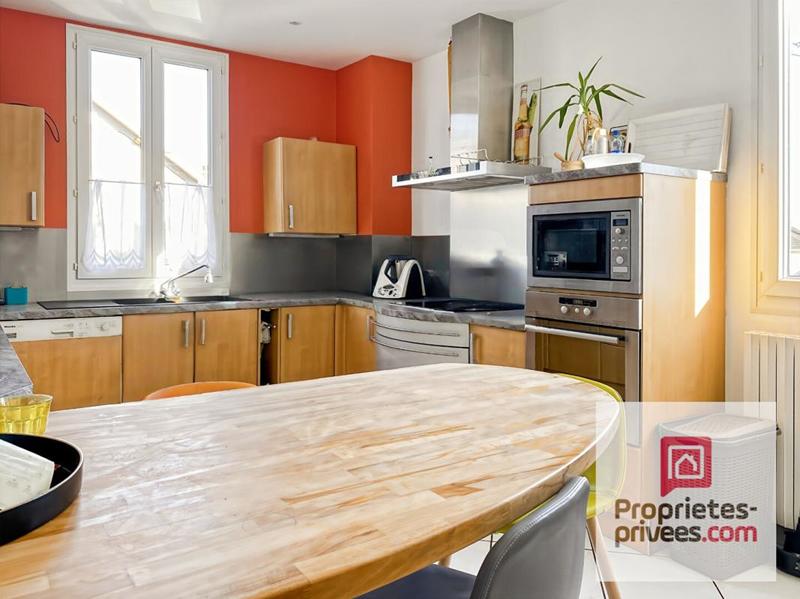 Maison - 156 m² - 10 pièces