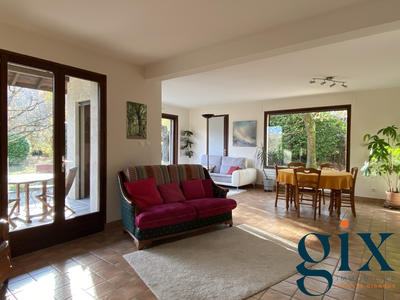 Maison - 135 m² - 6 pièces