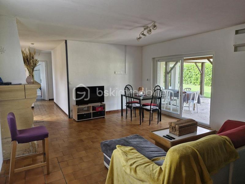 Maison traditionnelle - 95 m² - 5 pièces