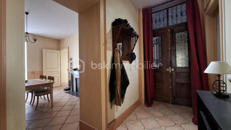 Appartement - 141 m² - 5 pièces