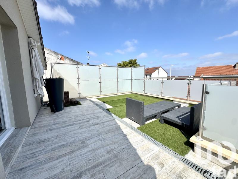 Maison - 104 m² - 4 pièces