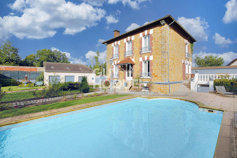 Maison - 133 m² - 6 pièces