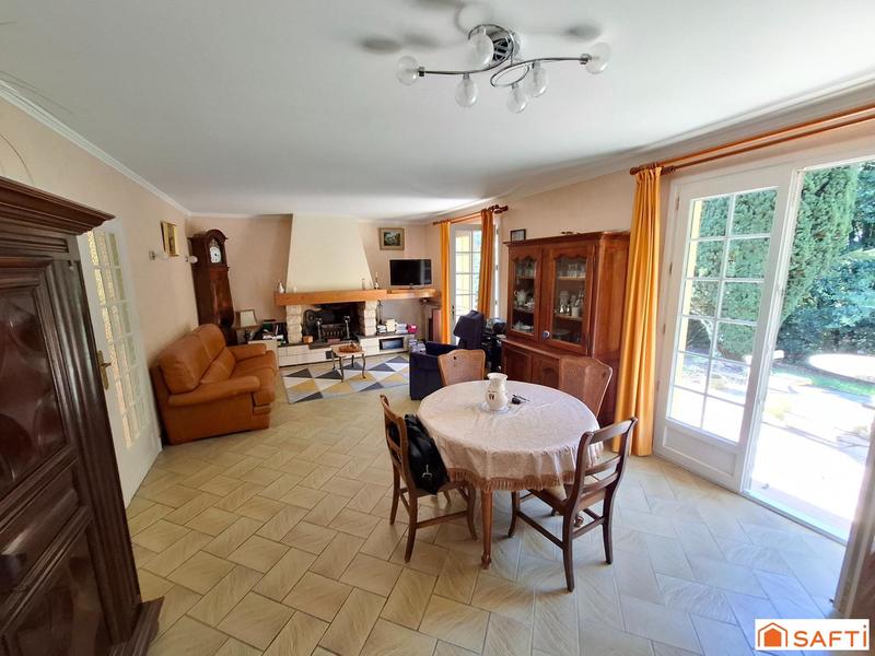 Maison - 94 m² - 4 pièces