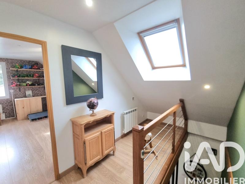 Maison - 185 m² - 9 pièces