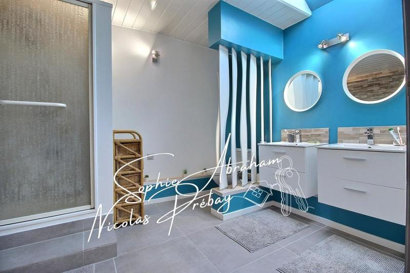 Maison - 190 m² - 6 pièces