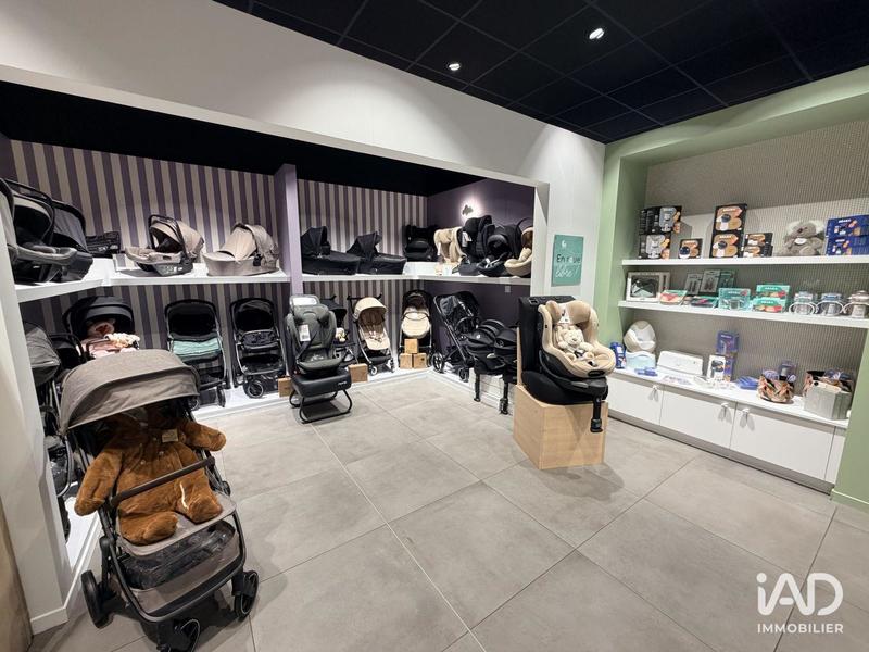 Local commercial - 297 m²