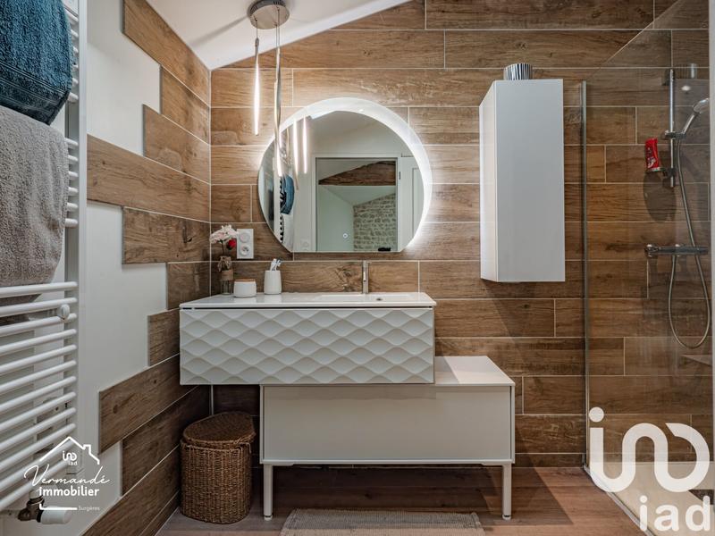 Maison - 265 m² - 9 pièces