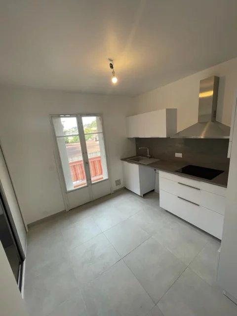 Appartement - 75 m² - 3 pièces