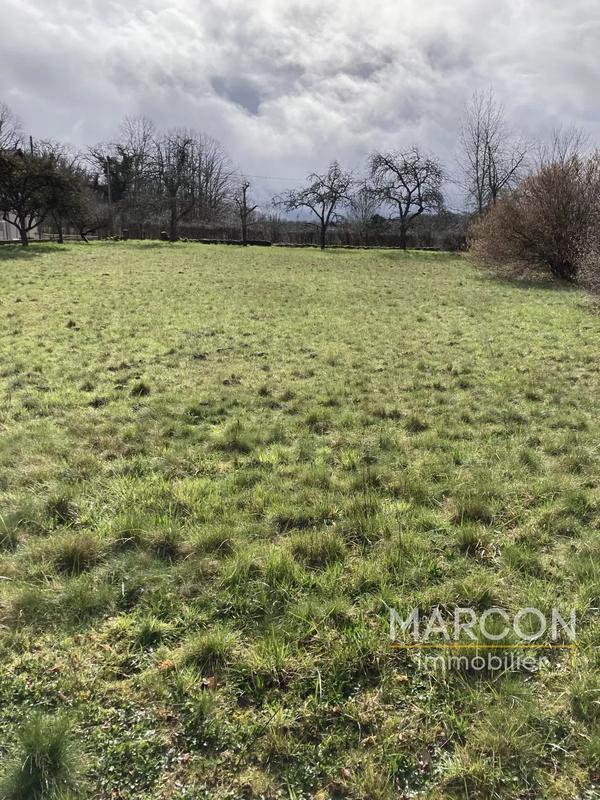 Terrain constructible - 2 361 m²