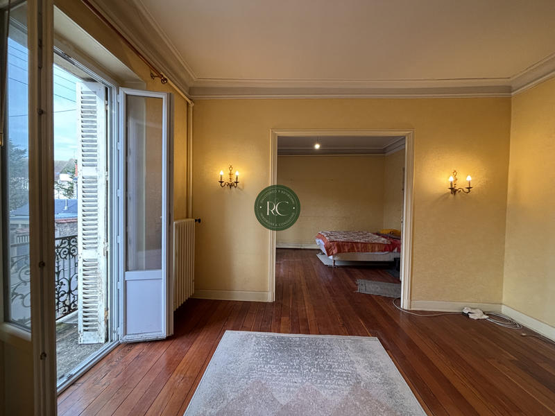 Maison - 315 m² - 10 pièces