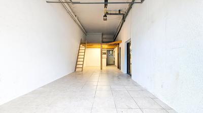 Local commercial - 250 m² - 5 pièces