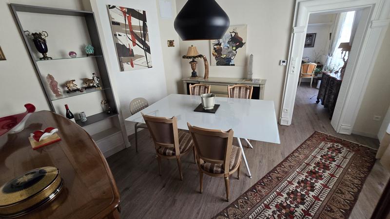 Appartement - 128 m² - 6 pièces