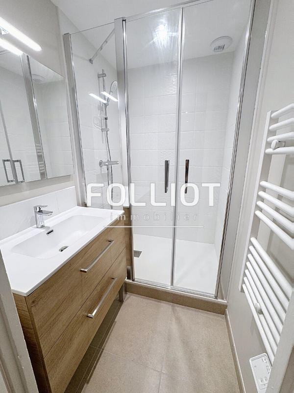 Appartement - 88 m² - 6 pièces