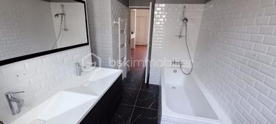 Maison - 182 m² - 6 pièces