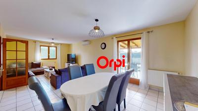 Maison - 105 m² - 5 pièces