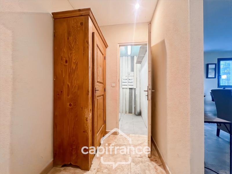 Maison en pierre - 254 m² - 7 pièces