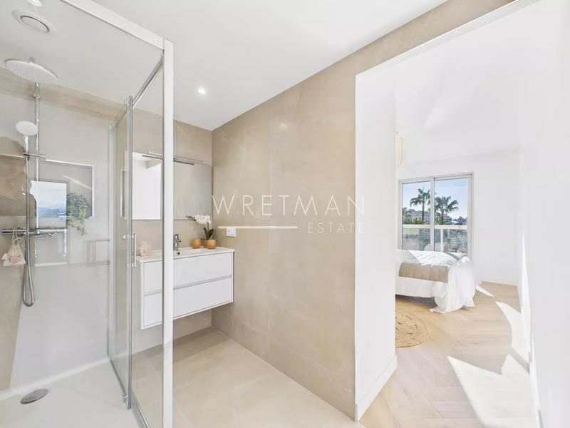 Appartement - 97 m² - 4 pièces