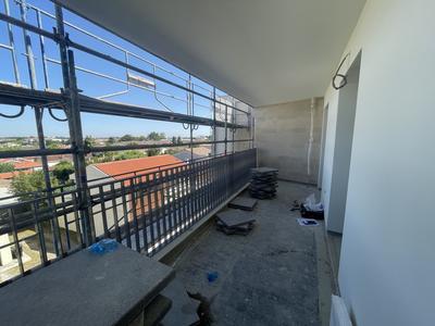 Appartement - 90 m² - 4 pièces