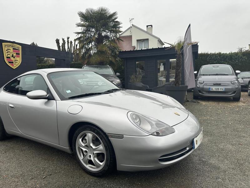 Porsche 996 Carrera 4