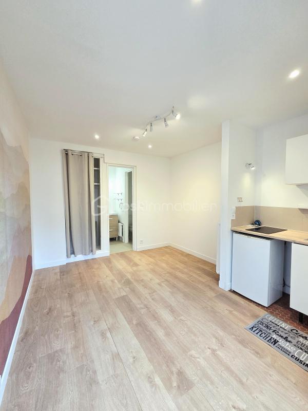 Studio - 14 m² - 1 pièce