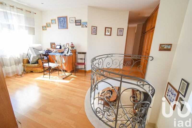 Maison - 160 m² - 5 pièces