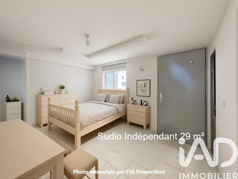 Maison - 181 m² - 8 pièces