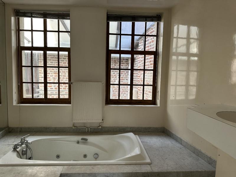 Maison - 368 m² - 14 pièces