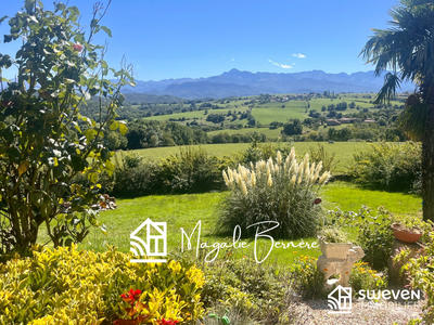 Maison traditionnelle - 192 m² - 5 pièces