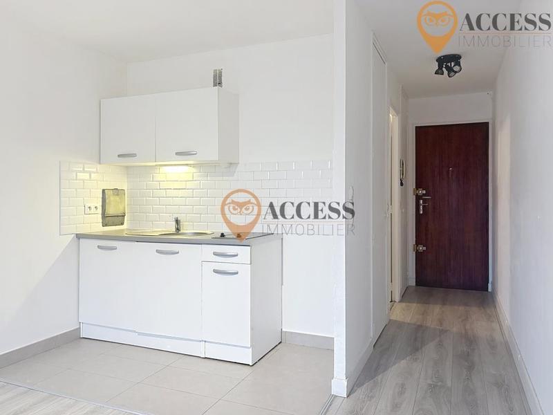 Studio - 25 m² - 1 pièce