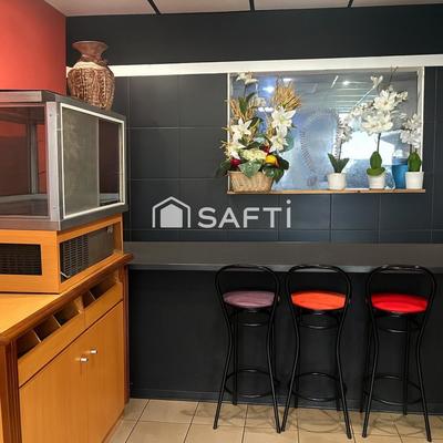 Local commercial - 85 m² - 3 pièces