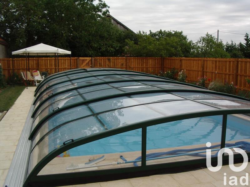 Maison - 250 m² - 8 pièces