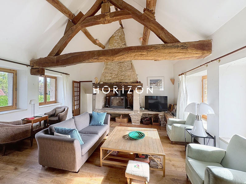 Maison ancienne - 200 m² - 7 pièces