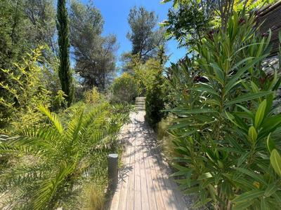 Villa - 180 m² - 6 pièces