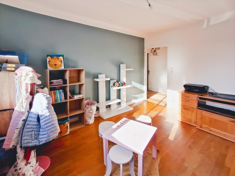 Maison - 301 m² - 10 pièces