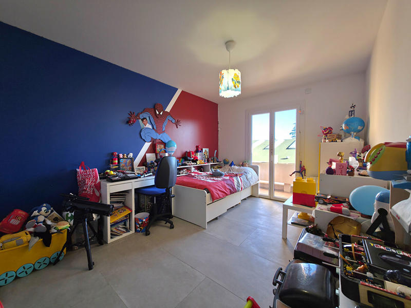 Appartement - 96 m² - 4 pièces