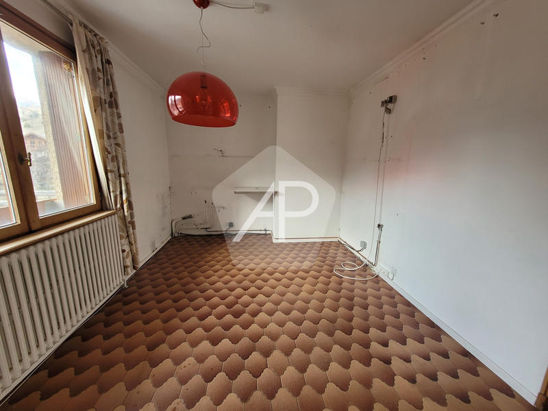 Maison ancienne - 267 m² - 10 pièces