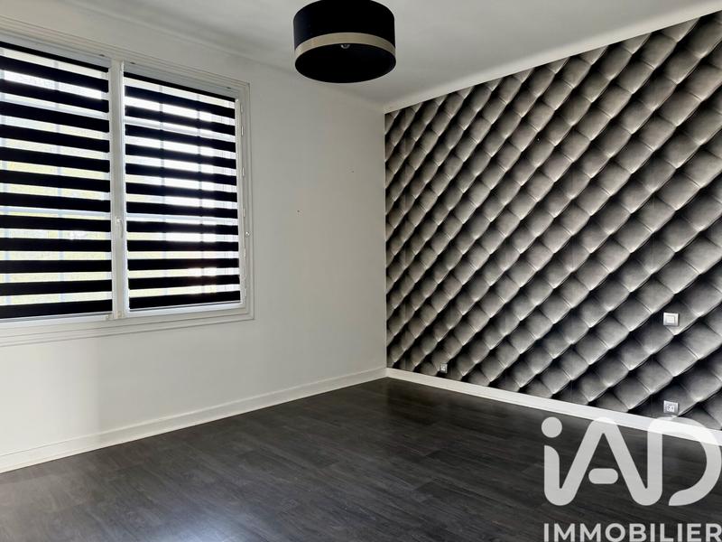 Maison - 196 m² - 7 pièces