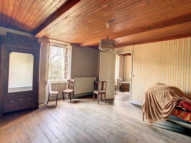 Maison de maîtres - 310 m² - 11 pièces