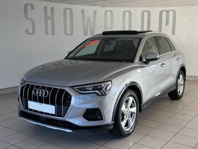 Audi Q3 35 Tdi 150 ch s tronic 7 Design Luxe