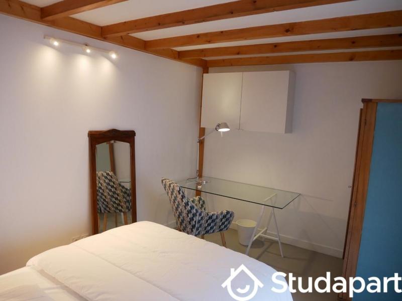 Chambre - 11 m² - 1 pièce