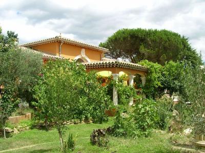 Maison - 240 m² - 6 pièces