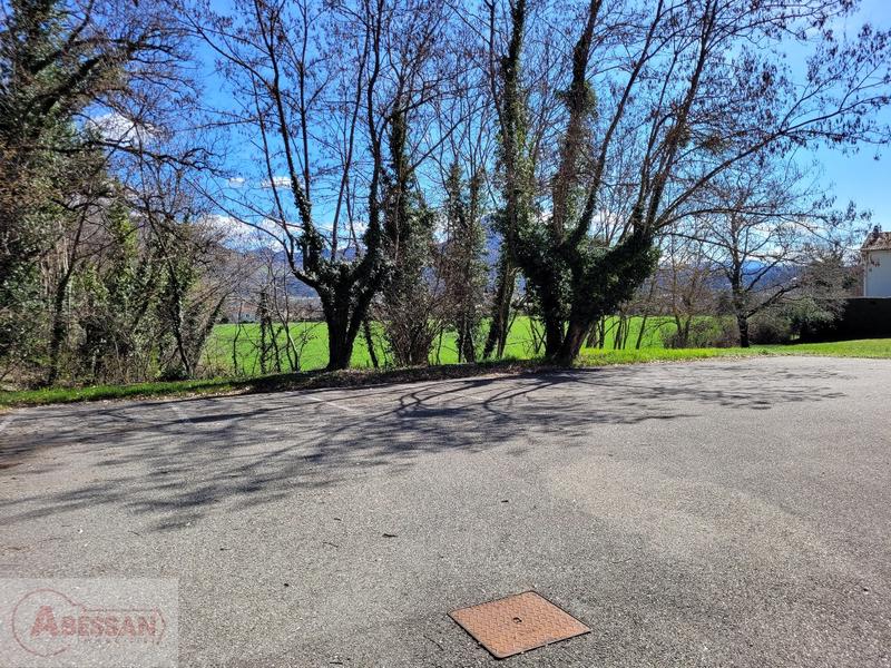 Propriété - 309 m² - 14 pièces