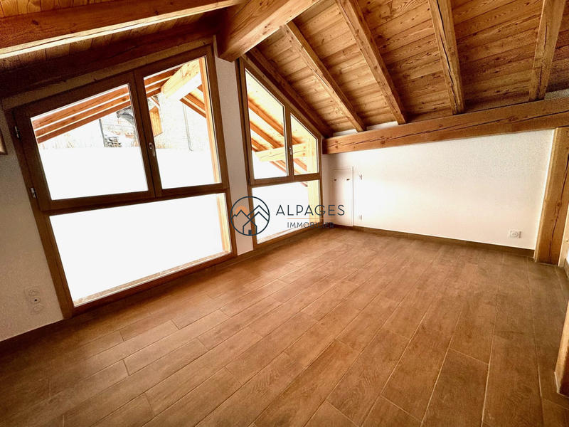 Châlet - 257 m² - 10 pièces