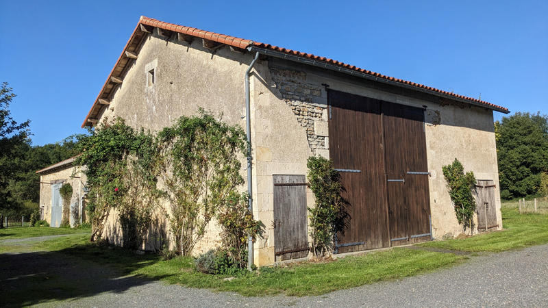 Maison - 242 m² - 5 pièces