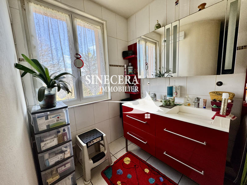 Maison - 200 m² - 10 pièces