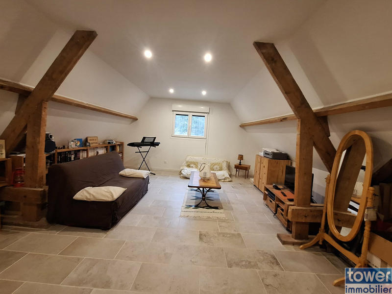 Maison - 261 m² - 11 pièces